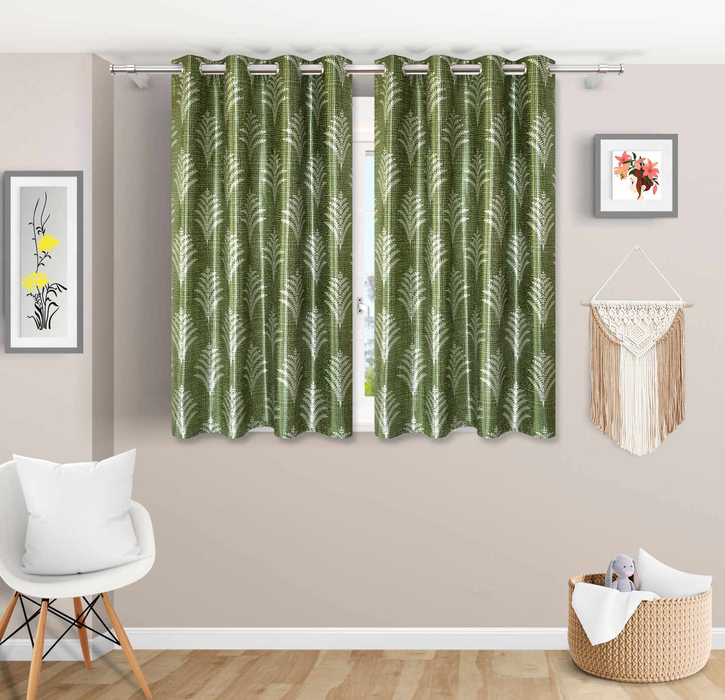 Classic Green Leaf-Patterned Curtains